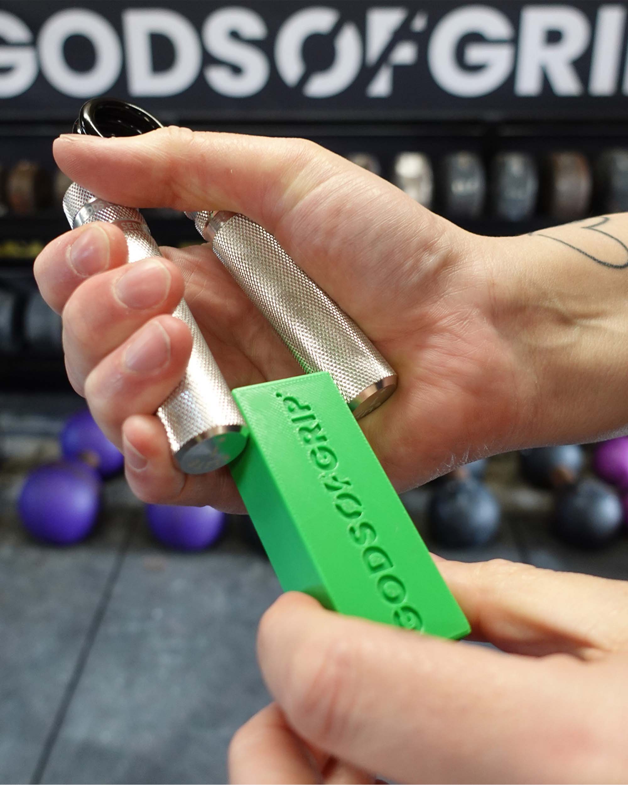 Hand Gripper Setting Block In Hand